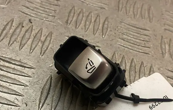 Mercedes-Benz GLC X253 C253 Seat control switch A2059052113