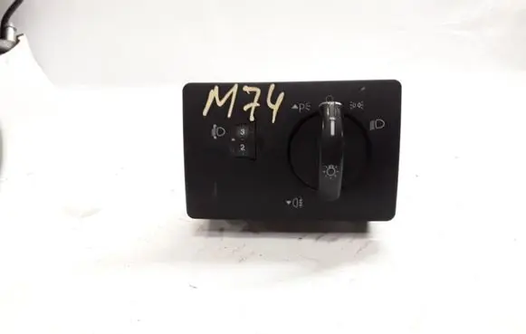 Ford Focus Light switch 7M5T13A024FA