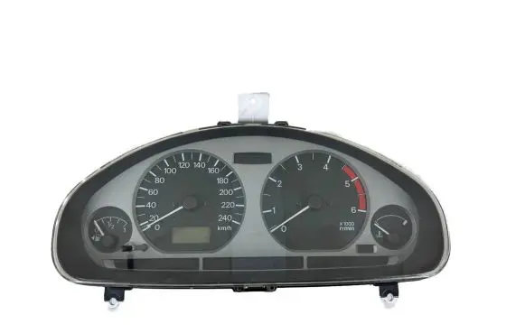 Mitsubishi Carisma Speedometer (instrument cluster) 0P0179001 MR915238