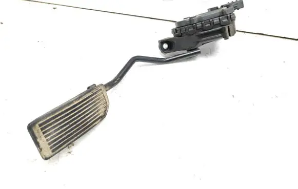 Nissan Almera Tino Accelerator throttle pedal 18002BU410 6PV00862004