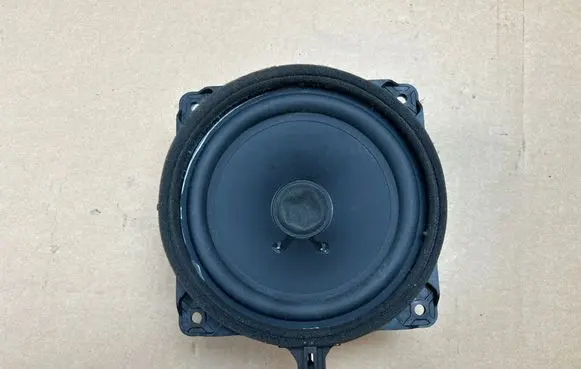 Hyundai i40 Rear door speaker 963303Z051