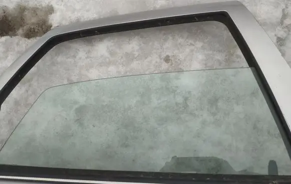 Opel Vectra B Rear door window glass 