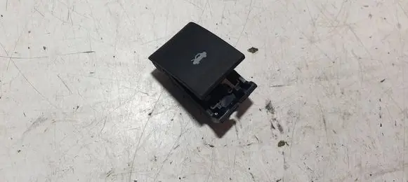 Engine bonnet (hood) release handle