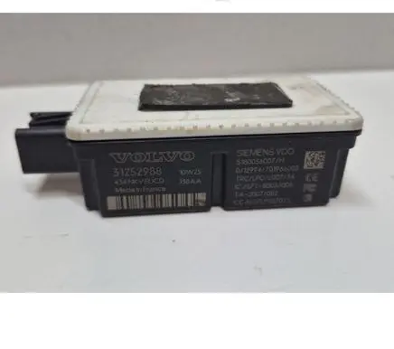 Volvo V50 Door central lock control unit/module S180036007 31252988
