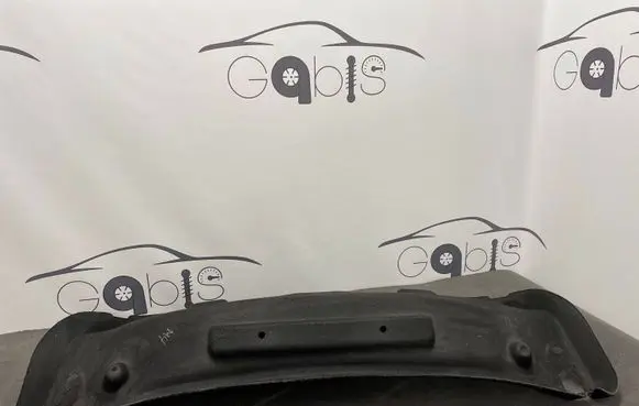 BMW M4 F82 F83 Tailgate/boot lid cover trim 