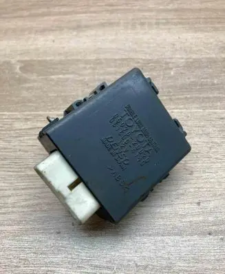 Toyota Land Cruiser (HDJ90) Other control units/modules 8597020020 0515004140