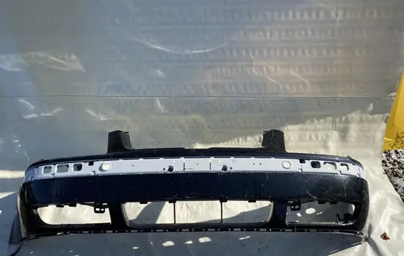 Volkswagen Bora Front bumper 1j5807231