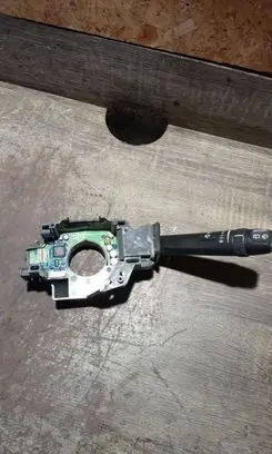 Volvo XC90 Wiper control stalk 30772171