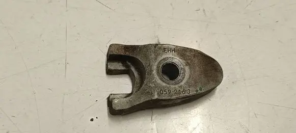 Porsche Cayenne (92A) Fuel Injector clamp holder 059216J