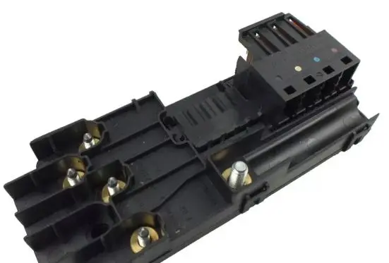 Mercedes-Benz R W251 Fuse module A2115452601