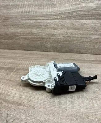 Volkswagen Touran I Rear door window regulator motor 1K0959704B 995926706