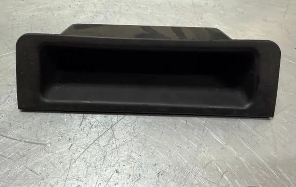 BMW 5 E39 Dashboard storage box/compartment 8210445