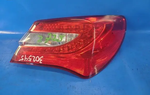 Chrysler 200 Boot/trunk interior light 5182524AD