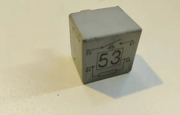 Audi A4 S4 B5 8D Other relay 141951253B