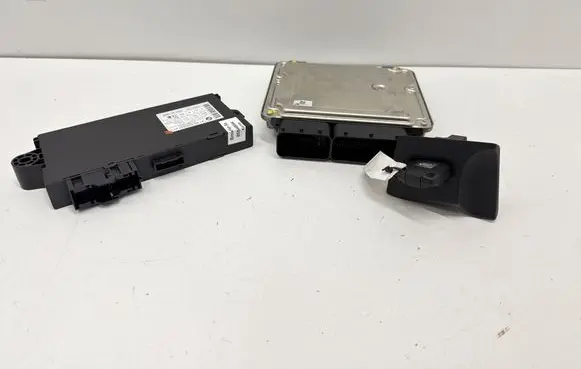 BMW 3 E90 E91 Engine ECU kit and lock set 9237047 5WK49515EBR