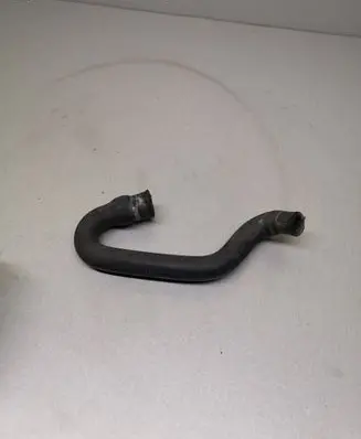 Audi A4 S4 B5 8D Coolant pipe/hose 071121058