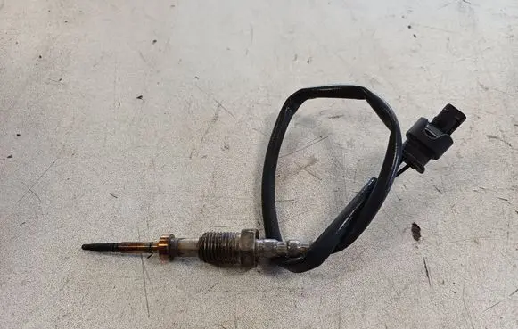 BMW 5 F10 F11 Exhaust gas temperature sensor 8509963