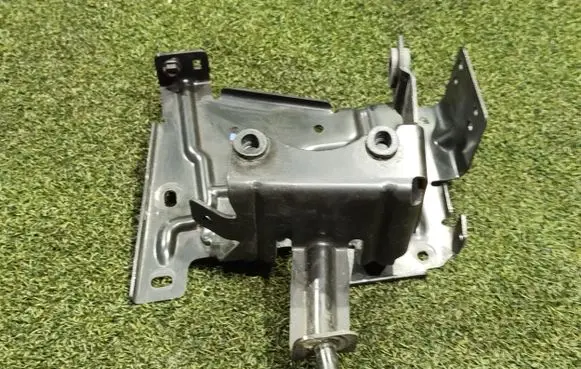 Ford Transit Custom ABS pump bracket BK21V020C74AA BK21V020C74