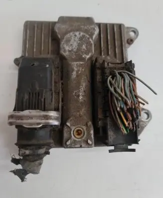 Opel Zafira B Engine control unit/module 55354744 8111523113 5WK91101