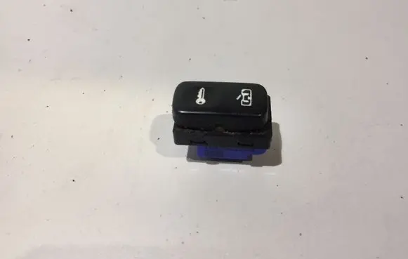 Skoda Octavia Mk2 (1Z) Central locking switch button 1Z0962125A