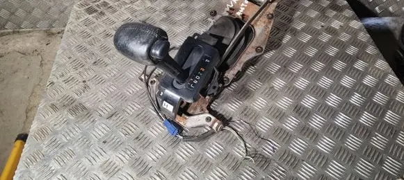 Toyota Land Cruiser (HDJ90) Gear shifter/selector