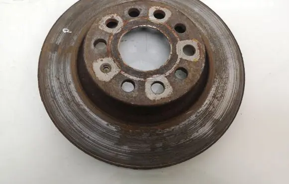 Volkswagen Jetta V Front brake disc
