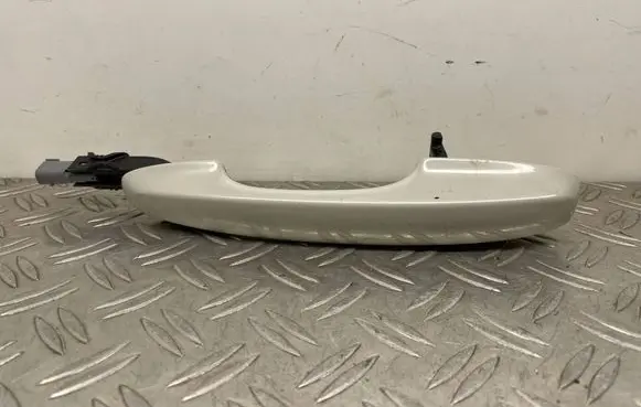 Rear door exterior handle