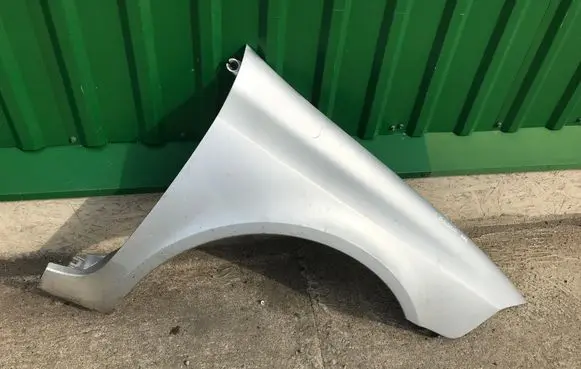 Renault Laguna II Fender