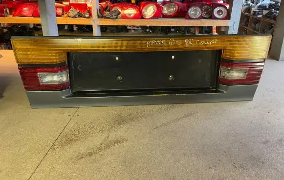 Mazda 626 Tailgate rear/tail lights 0437835