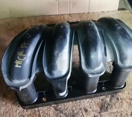 Nissan Micra Intake manifold