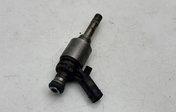 Fuel injector