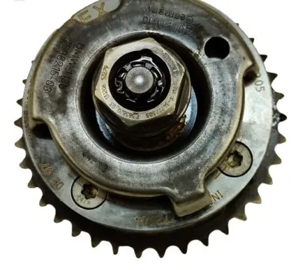 BMW 4 F32 F33 Camshaft pulley/ VANOS 7583819 7583820