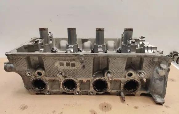 Ford F150 Engine head JR3E6090BC