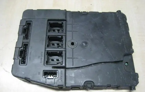 Renault Scenic II - Grand scenic II Comfort/convenience module 8200412548