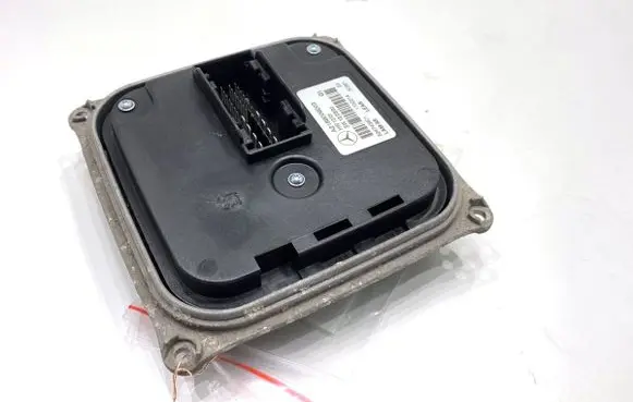 Mercedes-Benz ML W166 Voltage converter/converter module A2189009203