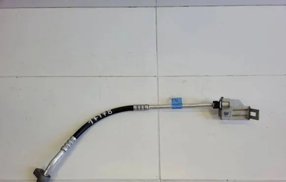 Ford C-MAX II Air conditioning (A/C) pipe/hose F1F1-19D567-AB