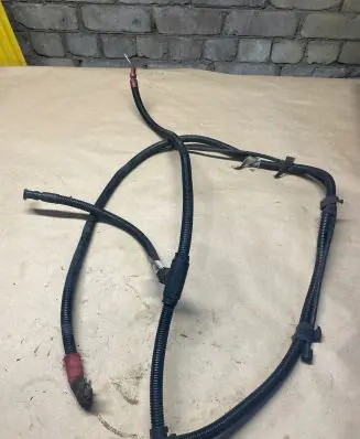 BMW 5 F10 F11 Positive cable (battery) 7628764 E24382 01192216