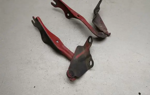 Mazda RX8 Engine bonnet/hood hinges
