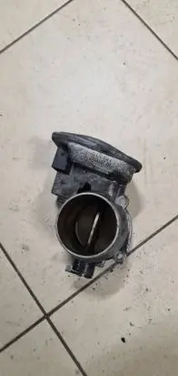 BMW 5 E60 E61 Throttle valve 7804373 B72710162