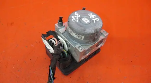 Peugeot 208 ABS Pump 9814482780