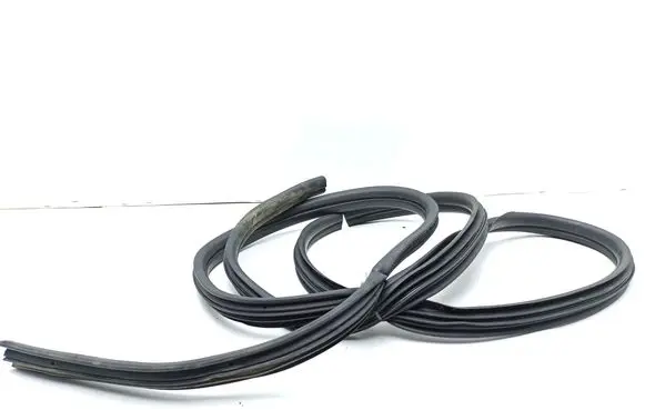 Front door rubber seal