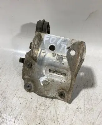 BMW 7 F01 F02 F03 F04 Radiator mount bracket 718651409