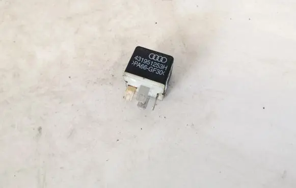 Audi A4 S4 B7 8E 8H Other relay 431951253h
