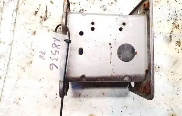 KIA Ceed Front bumper mounting bracket