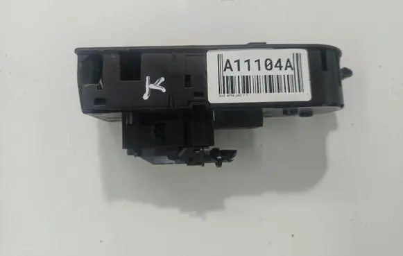 Opel Astra H Electric window control switch 
