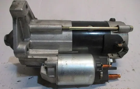 Renault Talisman Starter motor 233008422R