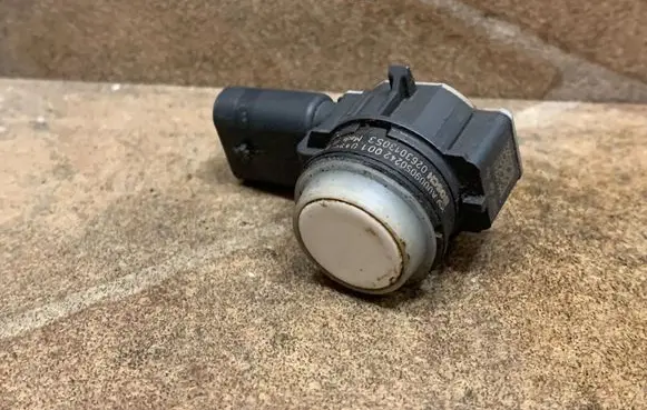 Mercedes-Benz B W246 W242 Parking PDC sensor A0009050242