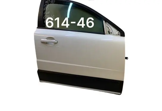 Volvo XC70 Front door