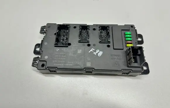 BMW 1 F20 F21 Central body control module 9274021