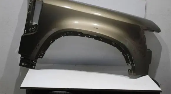 Land Rover Defender Fender LAND ROVER DEFENDER BŁOTNIK PRZÓD PRAWY 20+